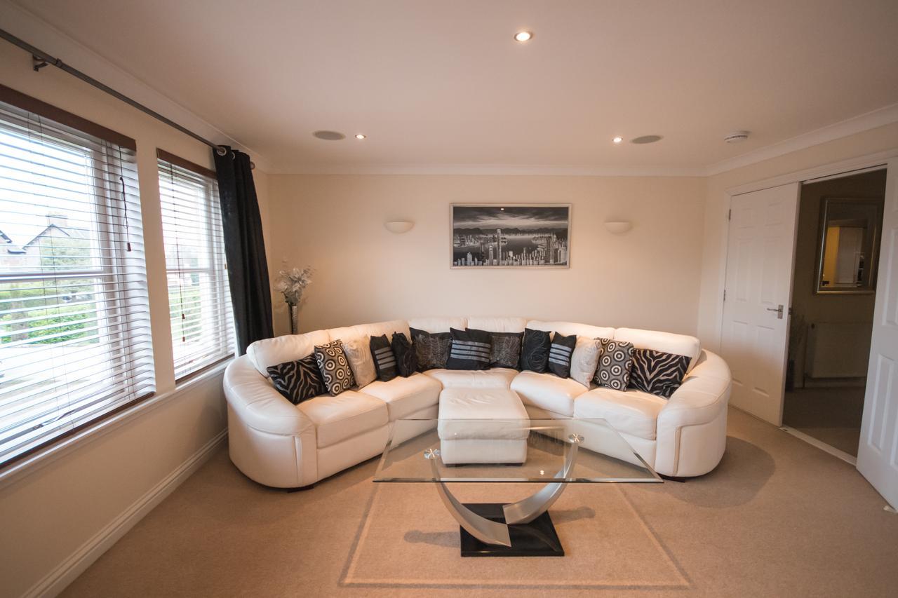 Crown Luxury Serviced Apartment Inverness Buitenkant foto