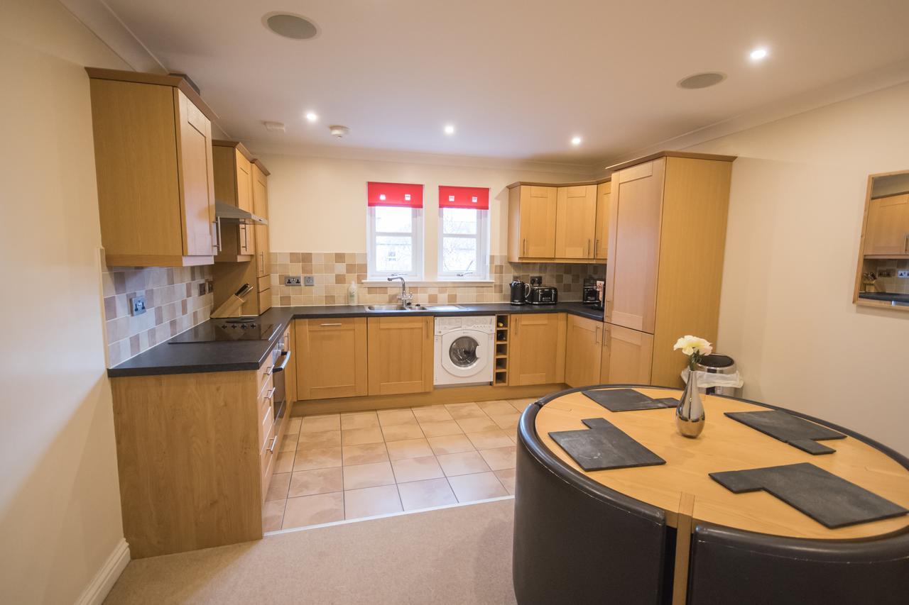 Crown Luxury Serviced Apartment Inverness Buitenkant foto