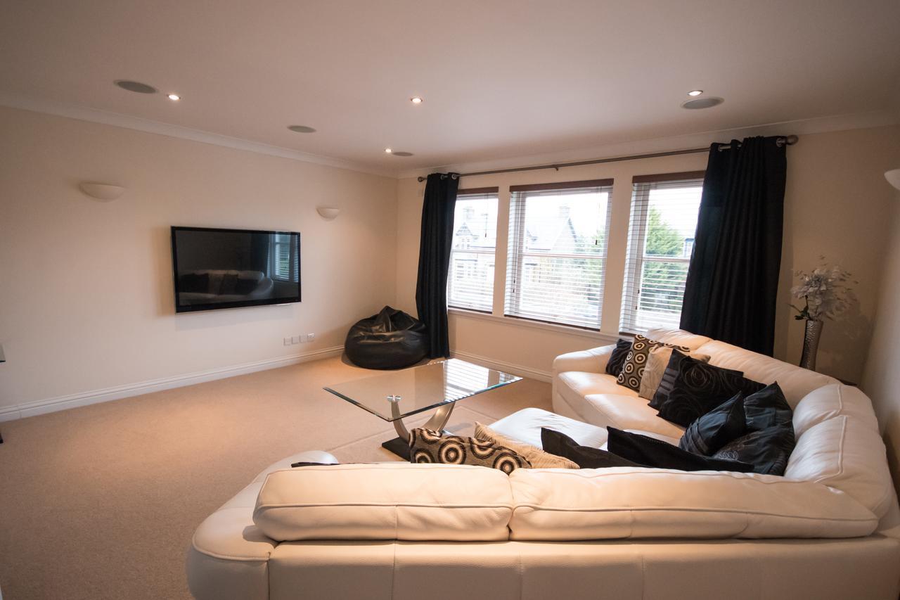 Crown Luxury Serviced Apartment Inverness Buitenkant foto