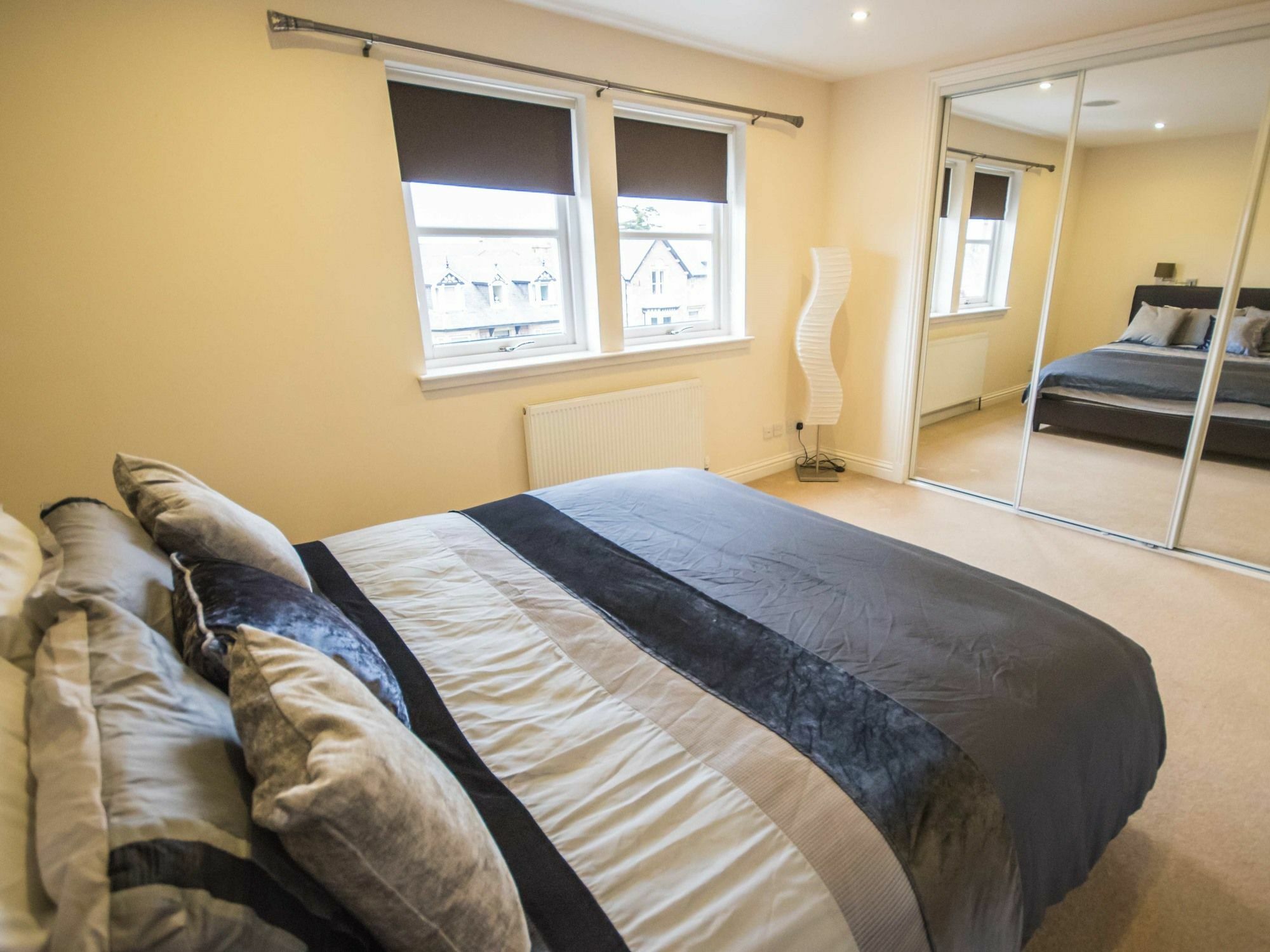 Crown Luxury Serviced Apartment Inverness Buitenkant foto
