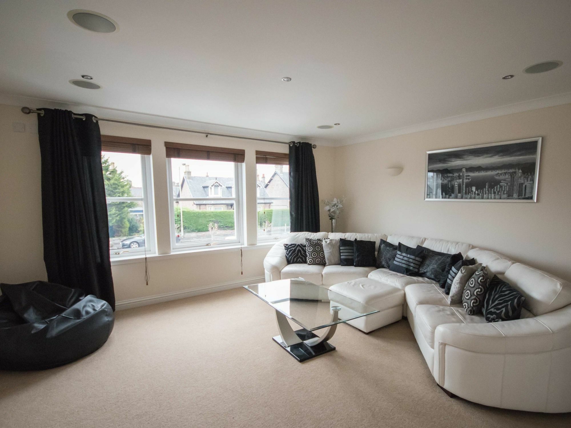 Crown Luxury Serviced Apartment Inverness Buitenkant foto